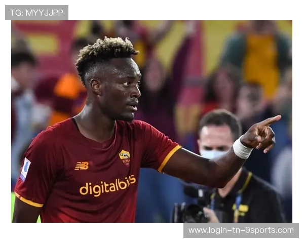 布鲁诺直塞穿透中路助攻队友破门